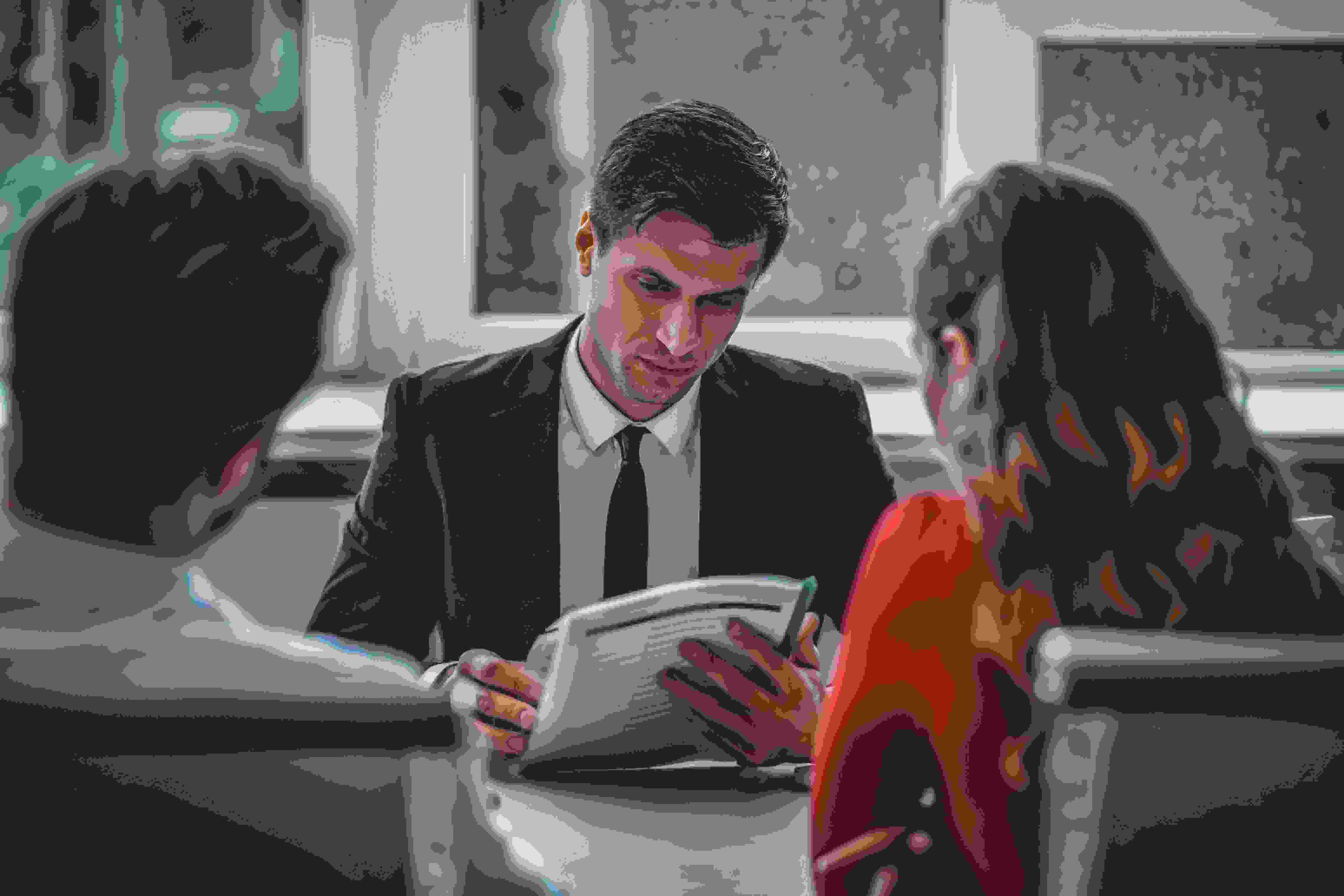 Couple in divorce mediation